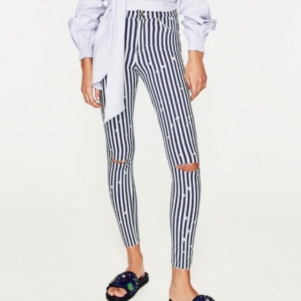 NWT!! Zara Striped Distressed Jeggings